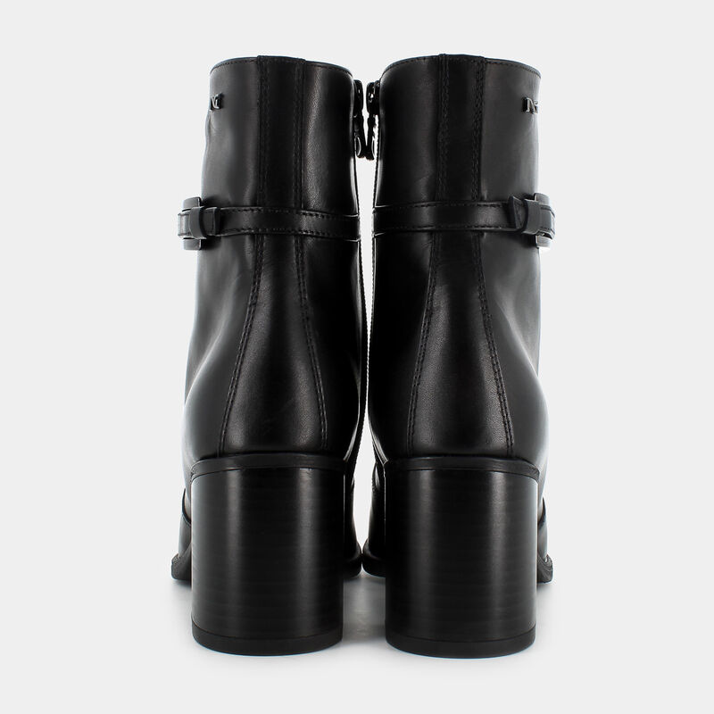 SCARPE da DONNA | TRONCHETTI NERO GIARDINI