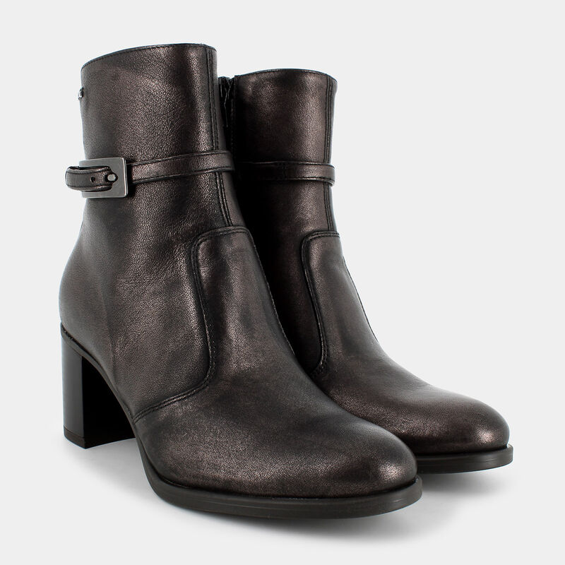 null da NERO GI I410951D  300 I24, 38 | null NERO GIARDINI