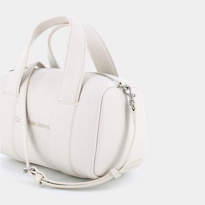 ACF  EGGSHEL I24 da CALVIN  12378 | null CALVIN KLEIN JEANS